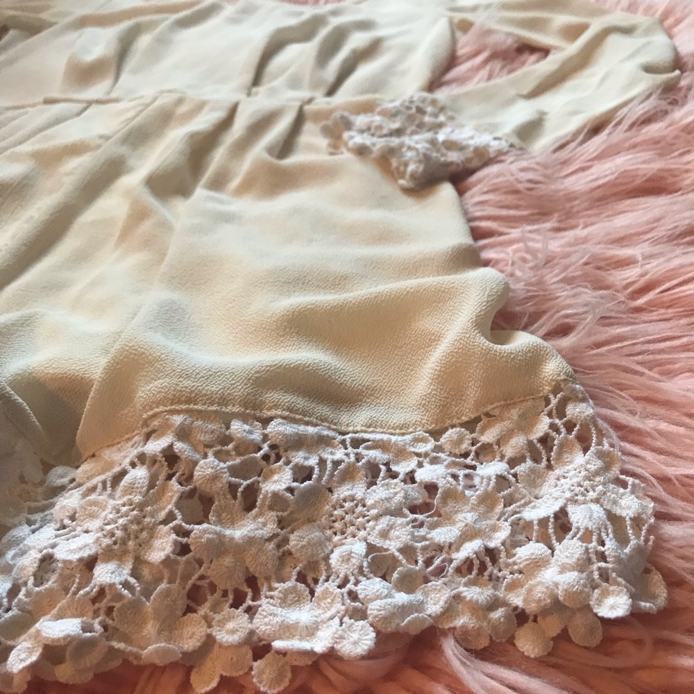 Illa Illa Cream Romper with Crochet Details - Picture 2 of 8